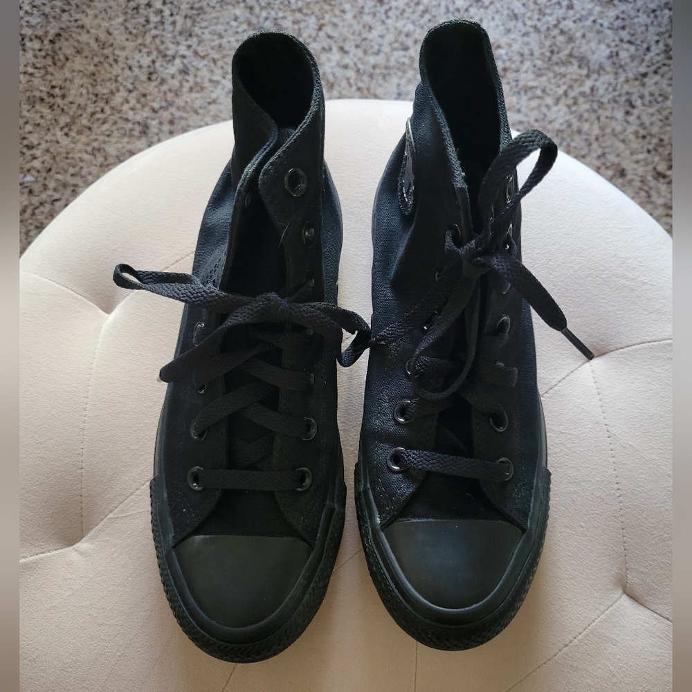 Chuck Taylor All Star Classic - Black Monochrome - Size 7